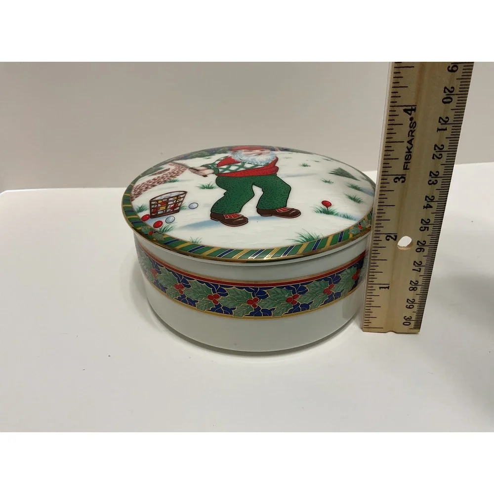 Mikasa Santa's TeeTime Covered Box UT121/683 Large Golfing Santa Porcelain Japan